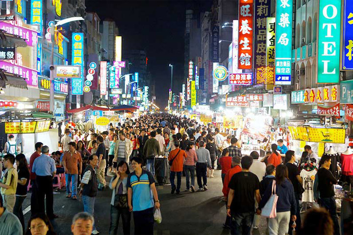 sakuraskytravel.com